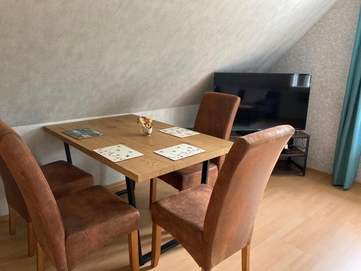 Haus Wald Und Wiese Wohnung Wiese Ehndorf Esterno foto
